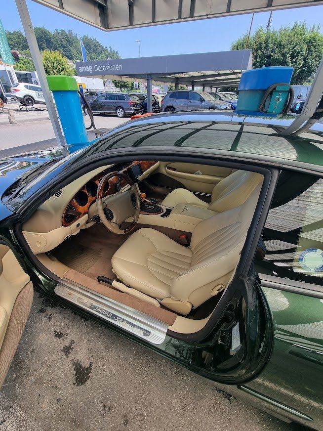 Automobili: Jaguar XK8 Coupe, Jg. 1997 – Usato da Zürich venduto da Pinogaudio 7