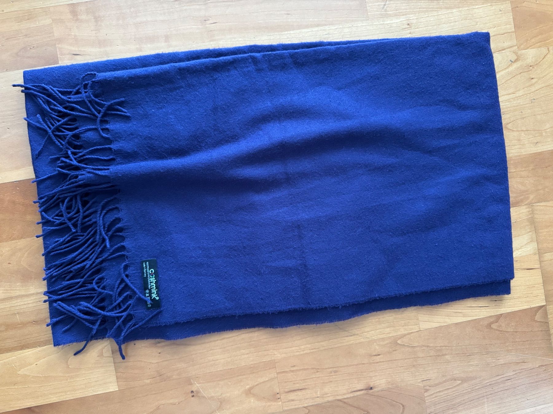 Foulard & Sciarpe: Paschmina in Pflaume/Aubergine – Usato da Schüpbach venduto da 2ndHandRose