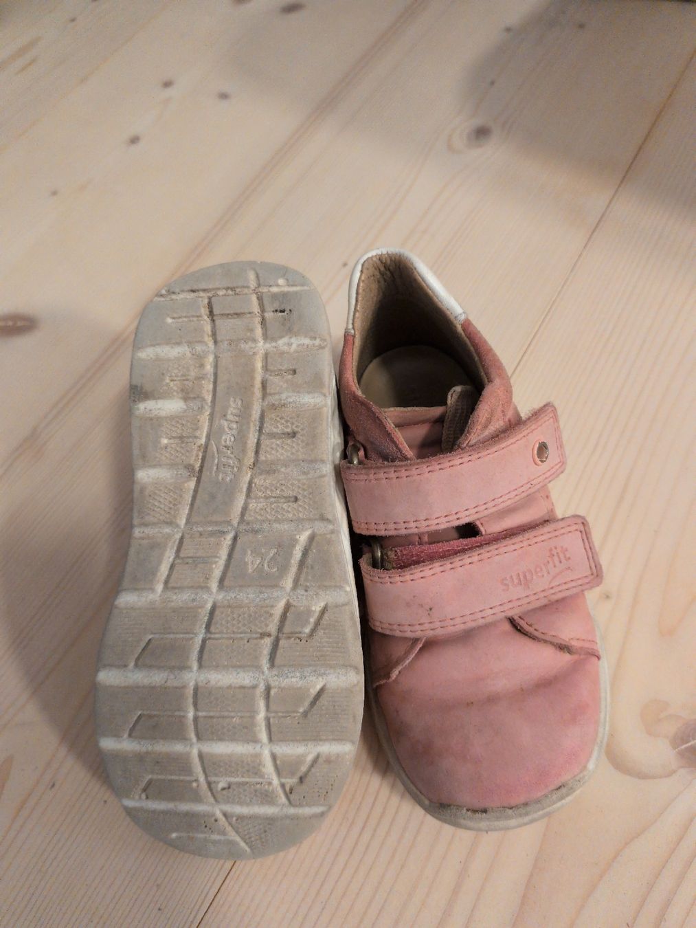 Superfit Schuhe für Mädchen: super fit Turnschuh Gr. 24 – Gebraucht aus Oberhelfenschwil von Tattar 1