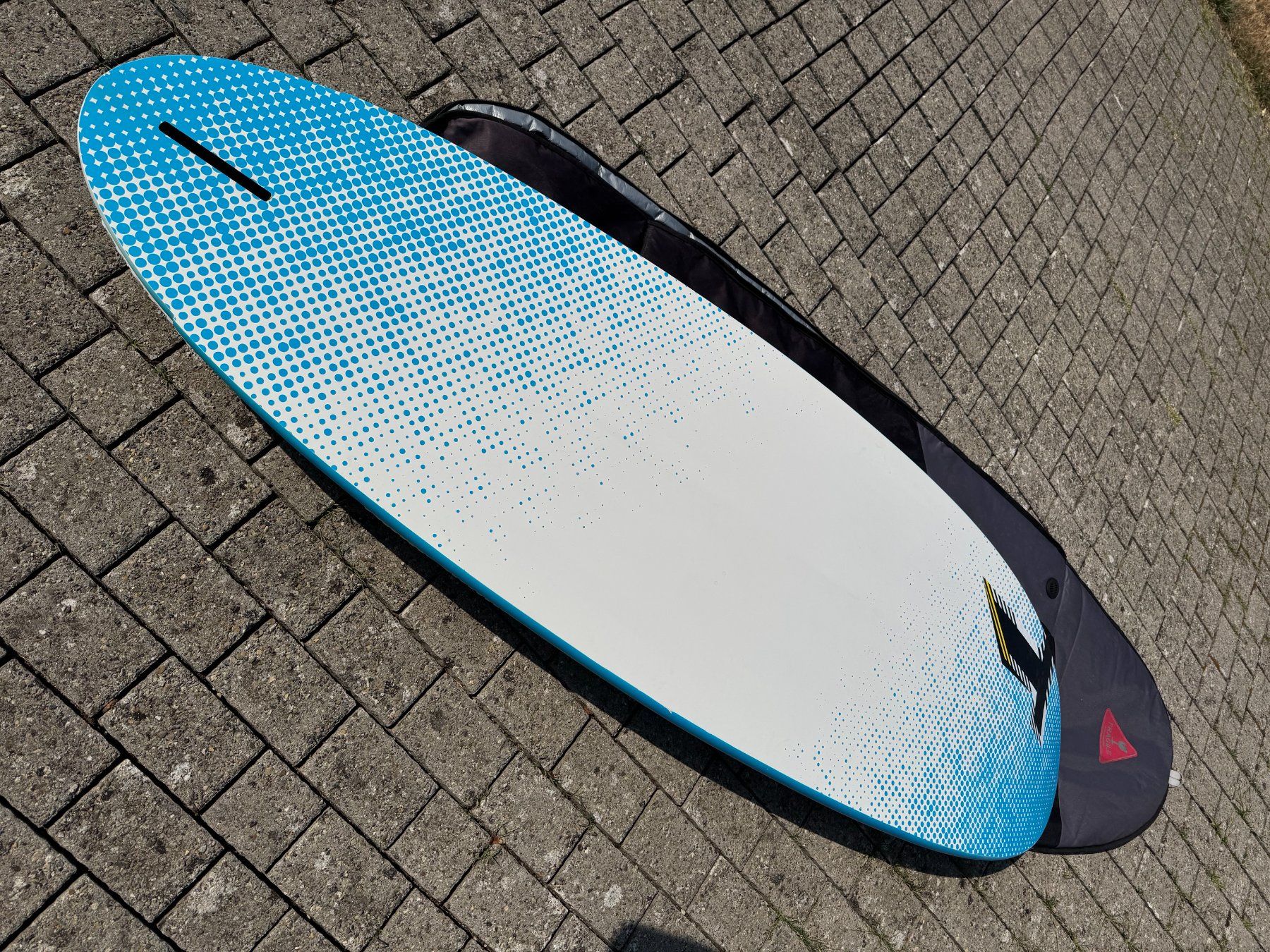 Tavole da surf e di nuoto: Planche à voile Tabou Rocket CED 145 Litres – Usato da Autigny venduto da Vilamali 6