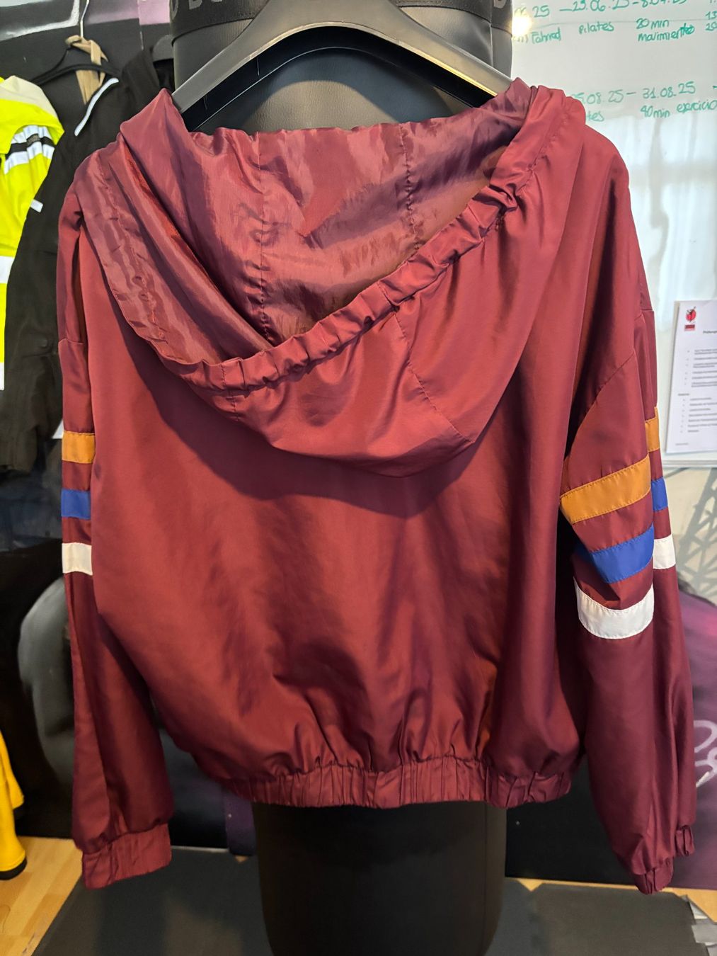 Giacche: Forever 21 Übergangs Jacke, Burgunder, Gr. M – Usato da Arbon venduto da Balu1889 3
