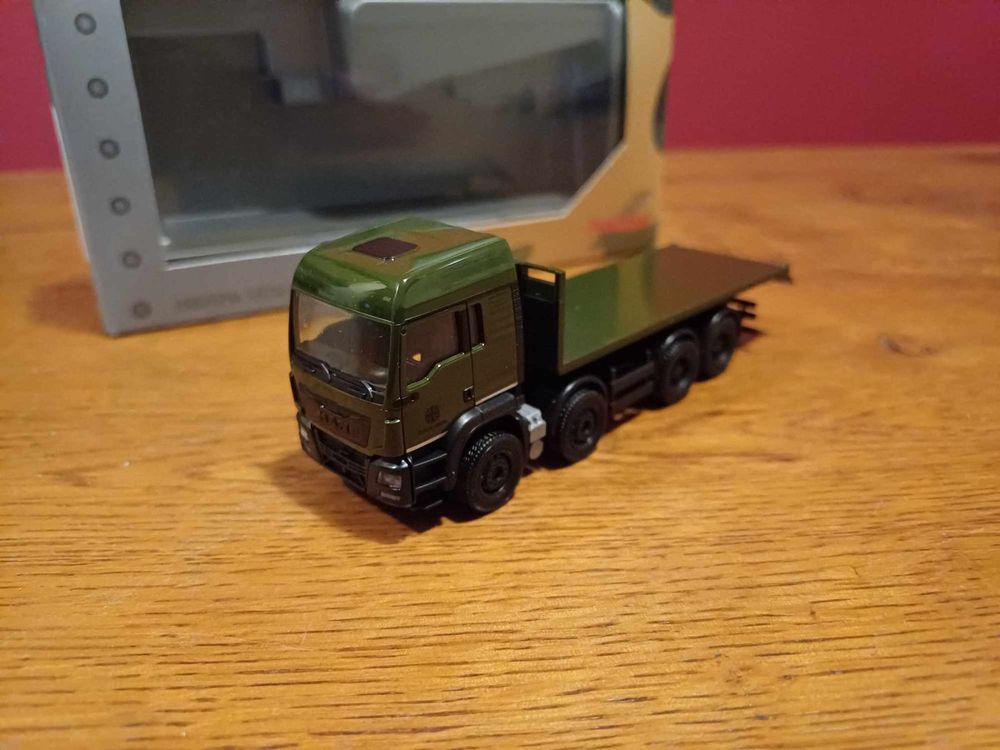 Herpa Fahrgestell 8x8 Trakker 4-achsig (Militär) – 2 Stück, Maßstab 1:87, Für Modellbau