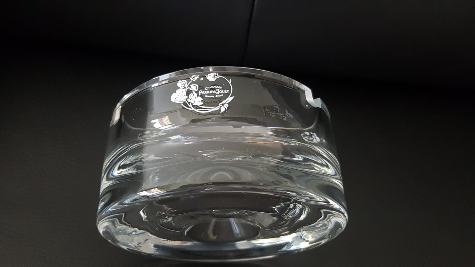 Portacenere: Aschenbecher PERRIER JOUET 12cm. – Nuovo (secondo la descrizione) da Zürich venduto da ata_c8nh 4