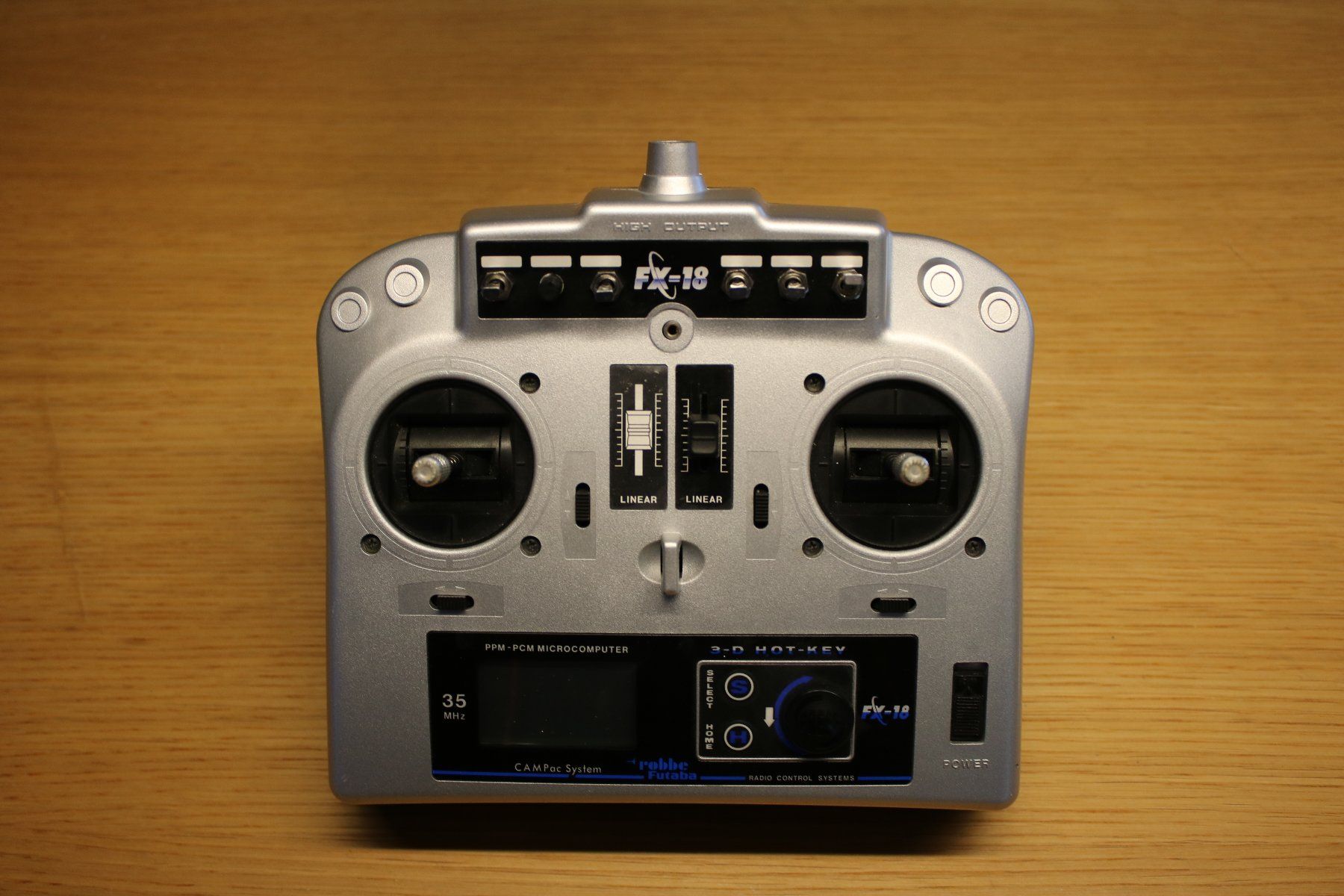 Futaba Telecomando: Futaba/Robbe   FX18   FM35/K70 – Usato da Winterthur venduto da Anef 1