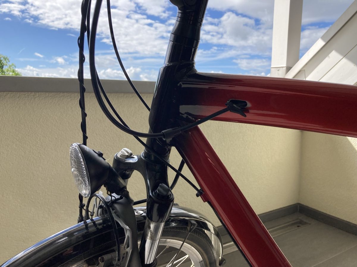 BMW Velos: Original BMW Velo - Rot mit Körbchen – Gebraucht aus Pfäffikon ZH von 8perleamsee10 2