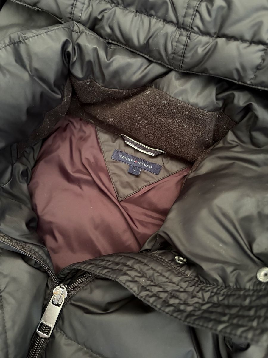 Tommy Hilfiger Giacche: Tommy Hilfiger Black Down Padded Winter Jacket, S – Difettoso da Brislach venduto da edu_t6pq 3