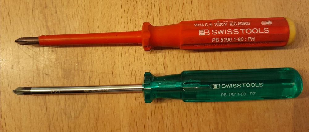 Lot Werkzeug Schraubenzieher Zange Taschenlampe ABUS Schloss | Kaufen ...