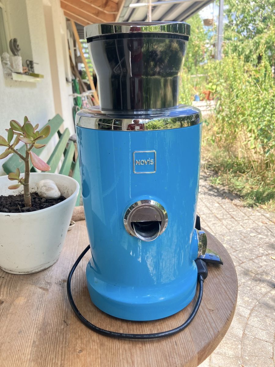 Küchengeräte: Novis Entsafter – Gebraucht aus Lüsslingen von Gaschi