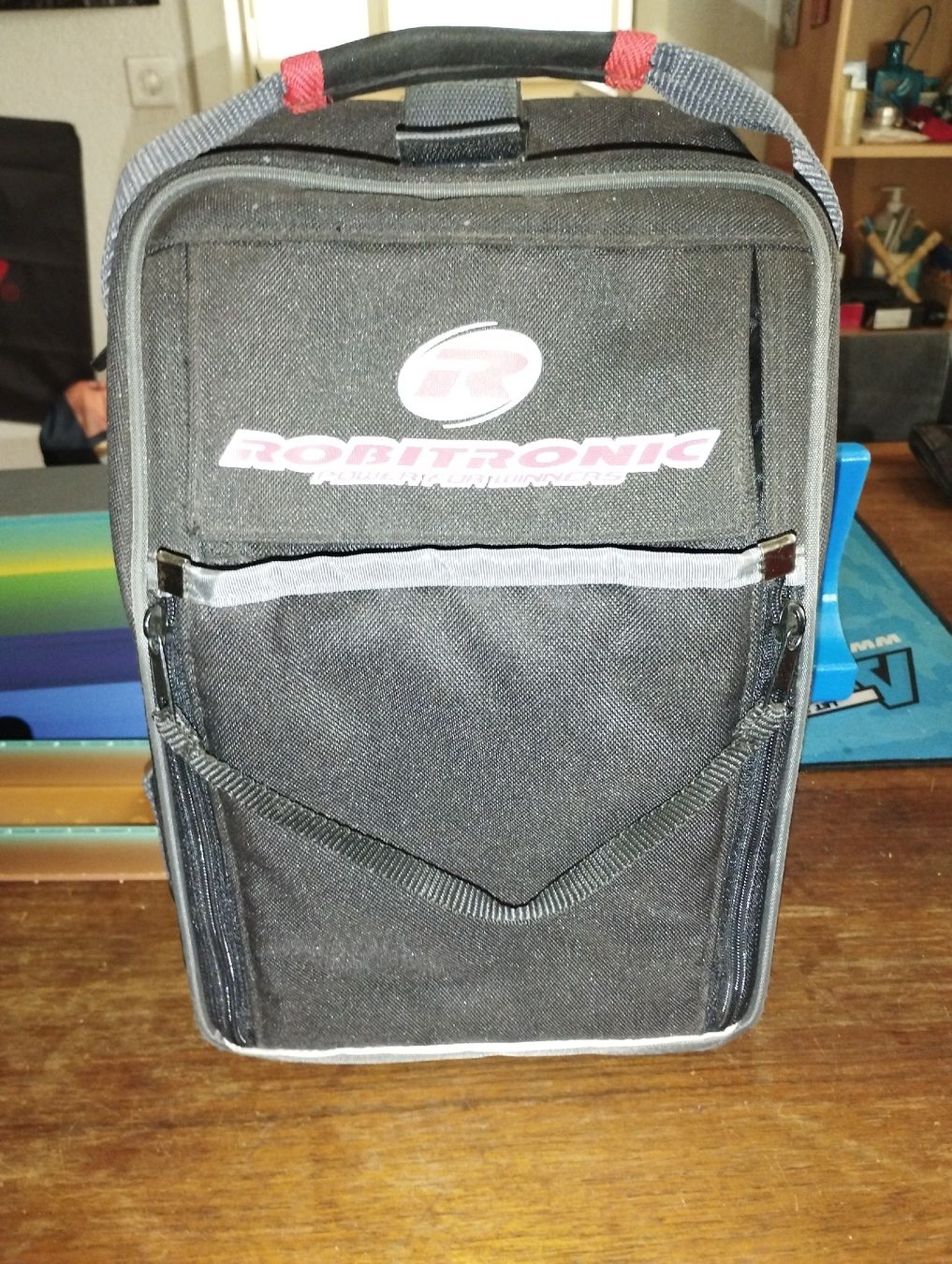 Modellismo RC: Robitronics RC Umhänge tasche – Usato da Lyss venduto da fuselbay