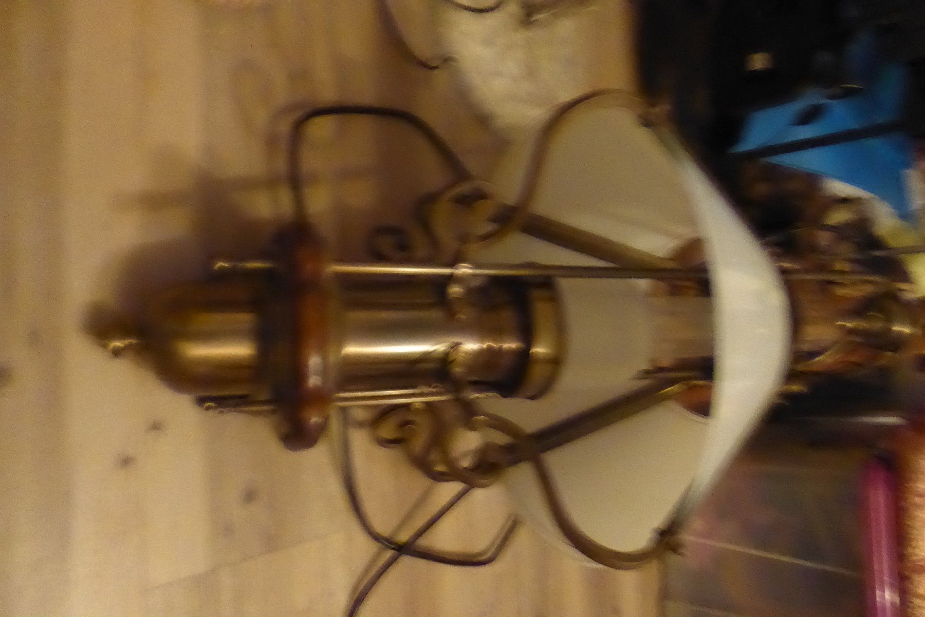 Lampade: Sehr schöne Alte Lampe – Usato da Sargans venduto da Benziner 5