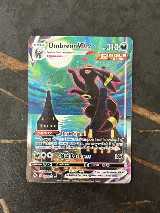 pokemon-umbreon-vmax-alt-art-215-203-evolving-skies-gebraucht-in-avry