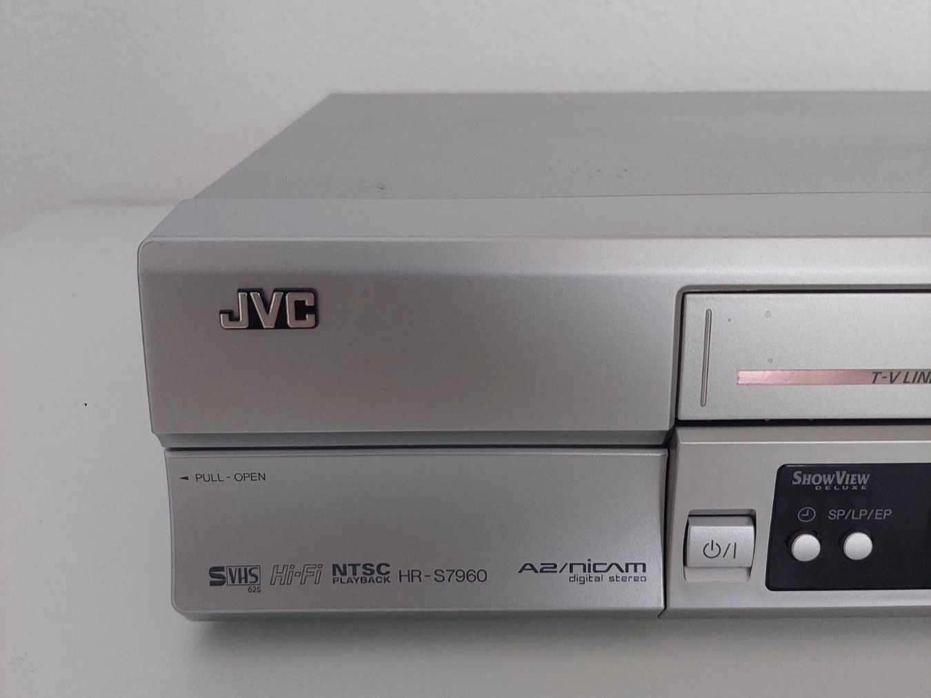 JVC Registratori: Videorekorder JVC HR-S7960, VHS – Usato da St.Gallen venduto da Tamal0204 2