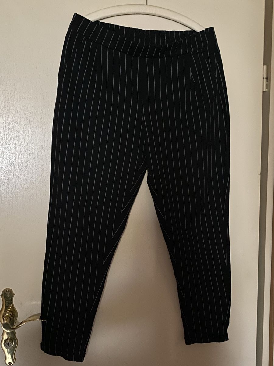Pantalons: Hose – D'occasion à Gretzenbach par Cantate