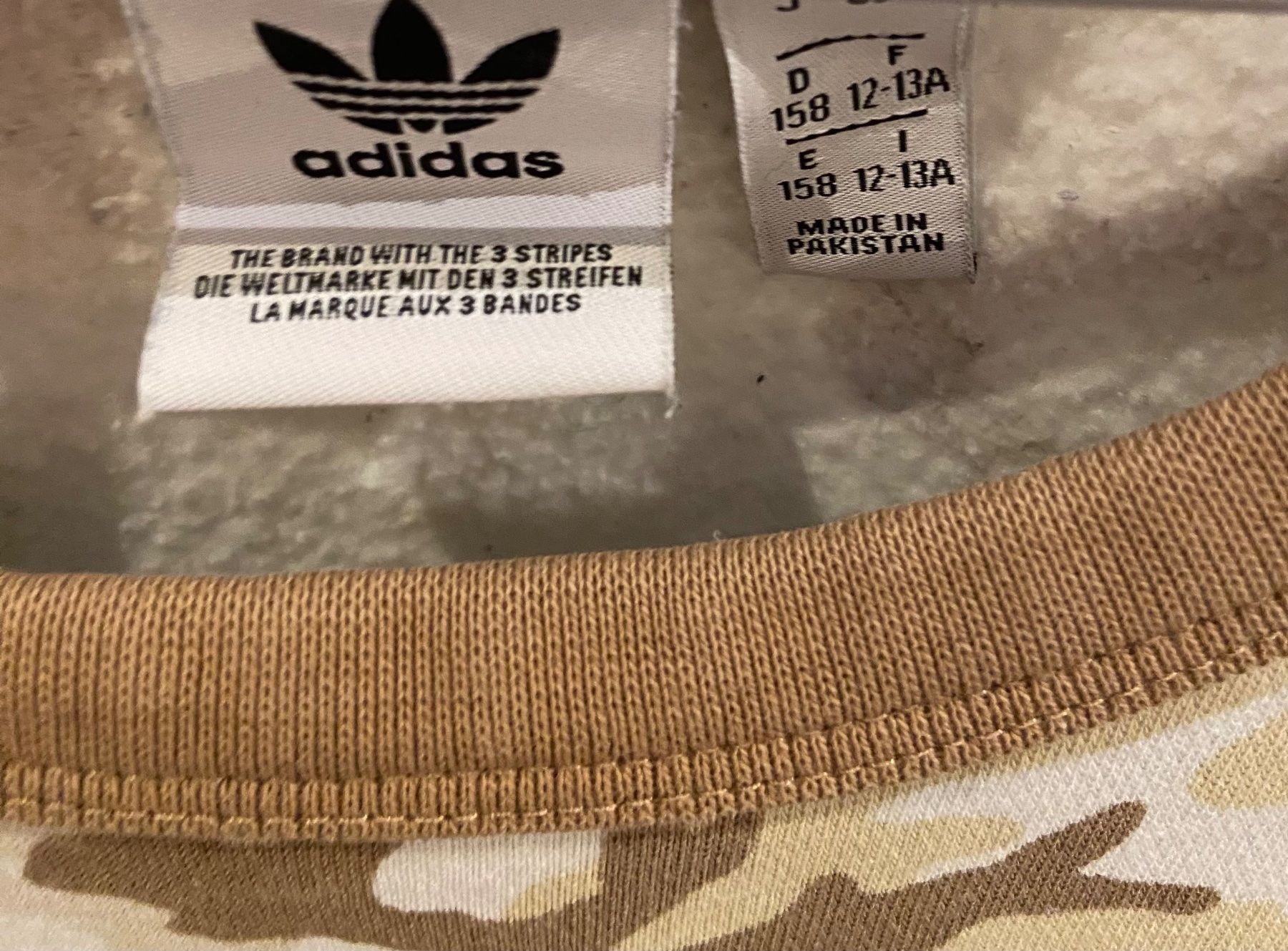 Adidas Pullover & Sweatshirts: Adidas Sweatshirt Camouflage brauntöne – Gebraucht aus Hunzenschwil von Reche71 2