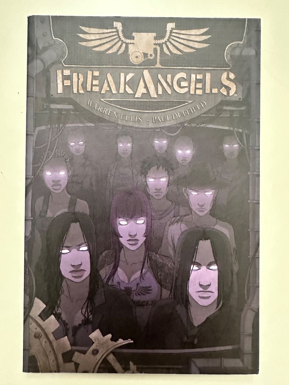 Fumetti: FREAKANGELS 2 - WARREN ELLIS - PAUL DUFFIELD - PANINI COMICS – Nuovo (secondo la descrizione) da Münsingen venduto da Ganjam