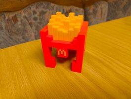 McDonald’s Minecraft Figur Fry Helmet