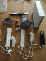 Nintendo Wii Set Weiss mit 3 Controllern & Zubehör