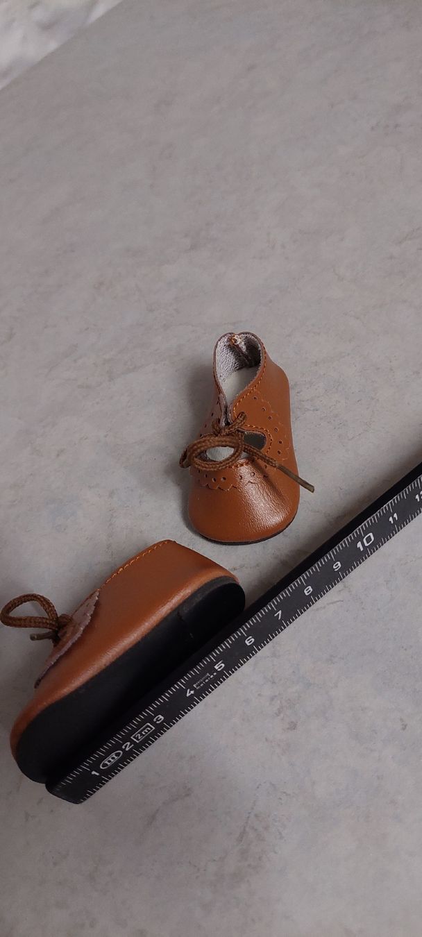 Puppen: 5Paar Puppenschuhe – Gebraucht aus Muri AG von nindo1 3