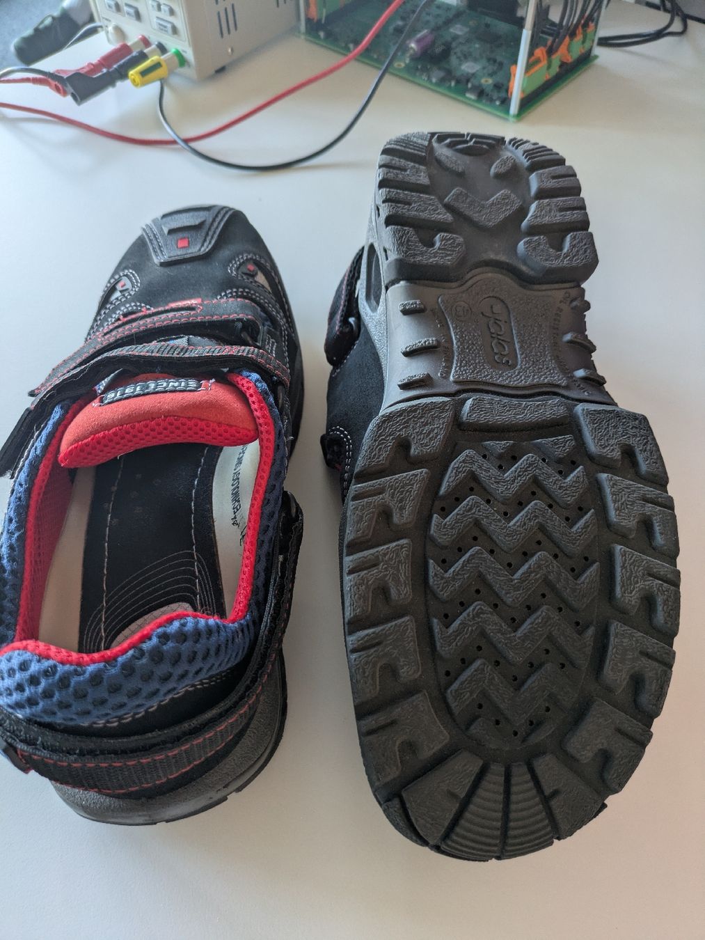 Scarpe da uomo: jalas safety shoes, size 43 – Usato da Zürich venduto da aa_le 1