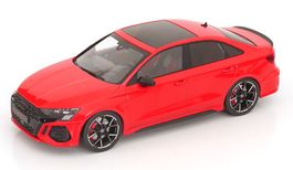 Audi RS3 Limousine 1:18 IXO