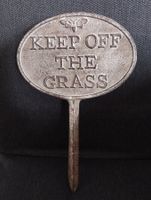 Gartenstecker "Keep off the grass"