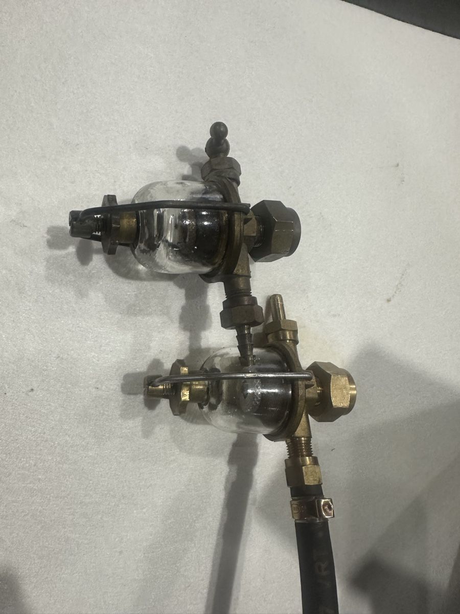 Accessori per altri veicoli: Rex Benzinhahnen  traktor usw  benzinfilter – Usato da Visp venduto da Sonnenblume1965 1