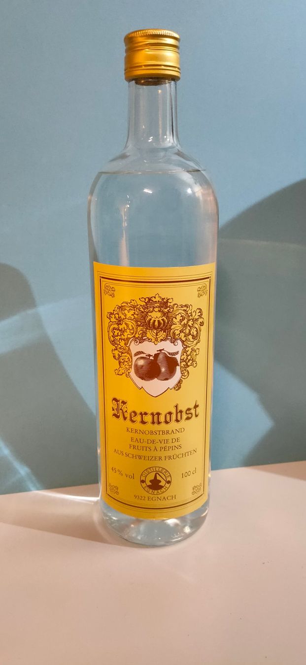 Bevande alcoliche: Kernobst  45%  100cl   Distillerie    Egnach – Nuovo (secondo la descrizione) da Zürich venduto da Joer 1