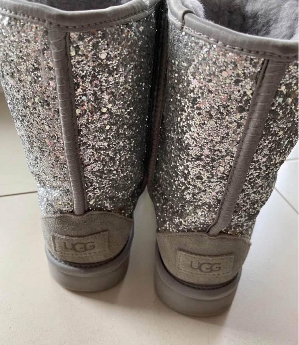 Ugg Scarpe da donna: Ugg Boots Gr. 37 silber glitzer – Usato da Ellikon an der Thur venduto da Bali1999 2