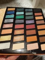 eyeshadow palette