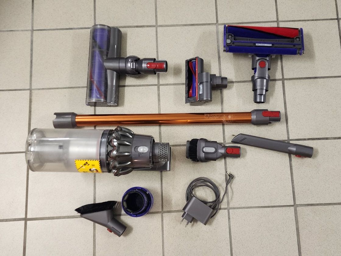Aspirapolveri & Accessori: Dyson SV12 – Usato da Appenzell Meistersrüte venduto da Brendianer