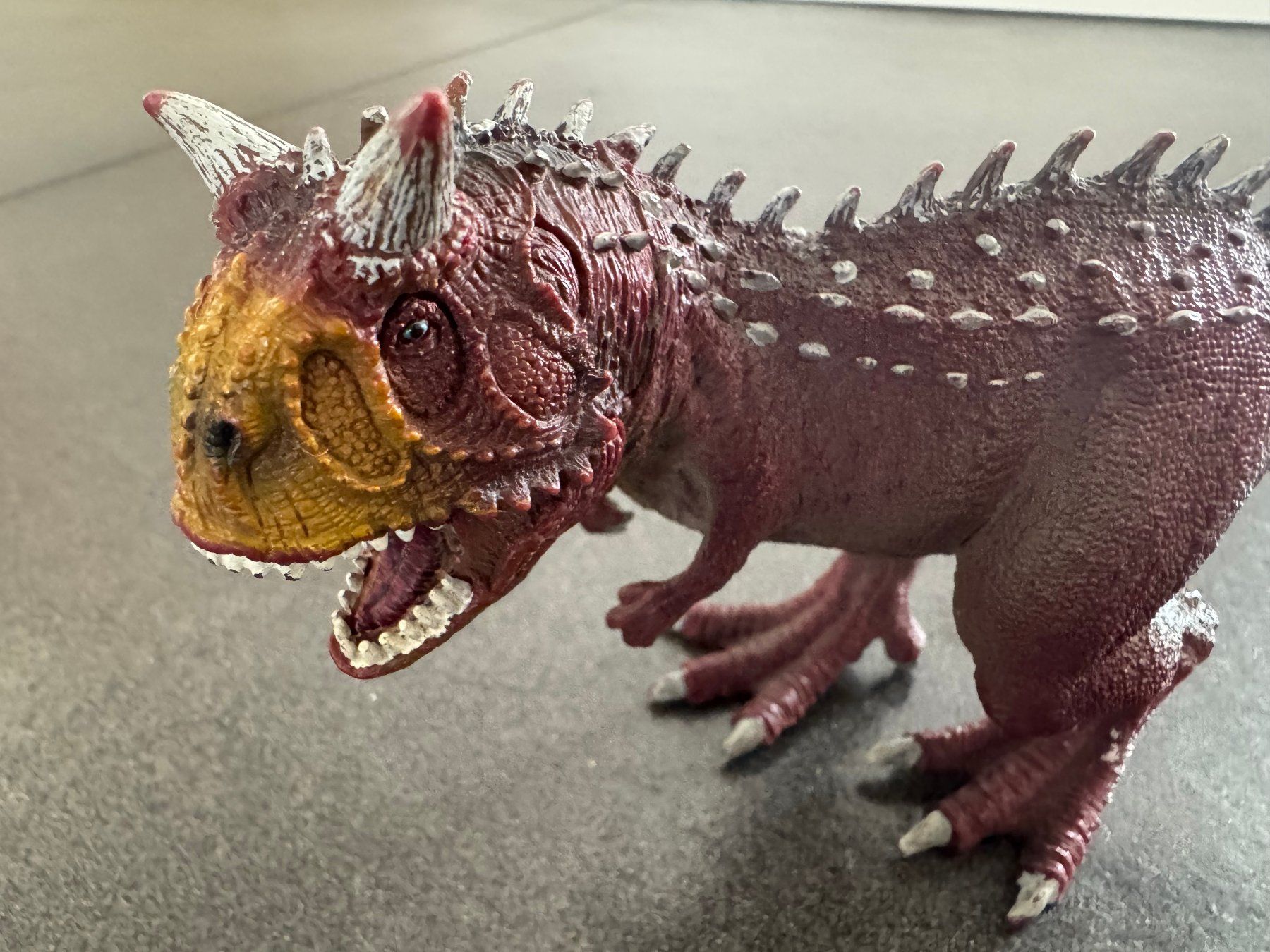 Schleich Giocattoli: Schleich Saurierfigur- Dinosaurier "Carnotaurus" 2012 – Usato da Fribourg venduto da tschjoly 1