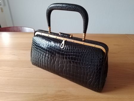 Edle Luxus-Handtasche aus den 50ern, geprägt, inkl. Spiegeli