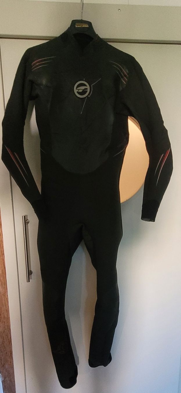 Surfboards & Schwimmbrette: Prolimit halbtrocken Neopren – Gebraucht aus Neunkirch von Gustavo 1