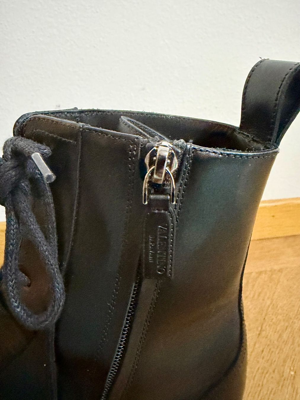 Valentino Herrenschuhe: Stivali Anfibi Valentino  - come nuove - taglia 41 – Gebraucht aus Lugano von can_xdd8 5