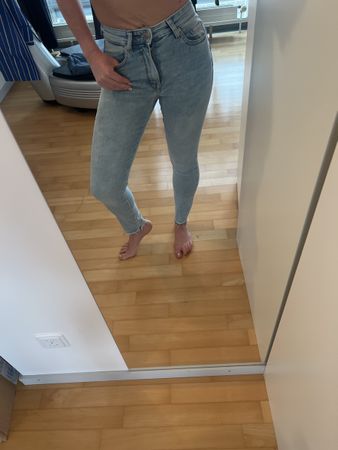 Reserved Damen Jeans, Gr. 34, Hellblau, Top Zustand!