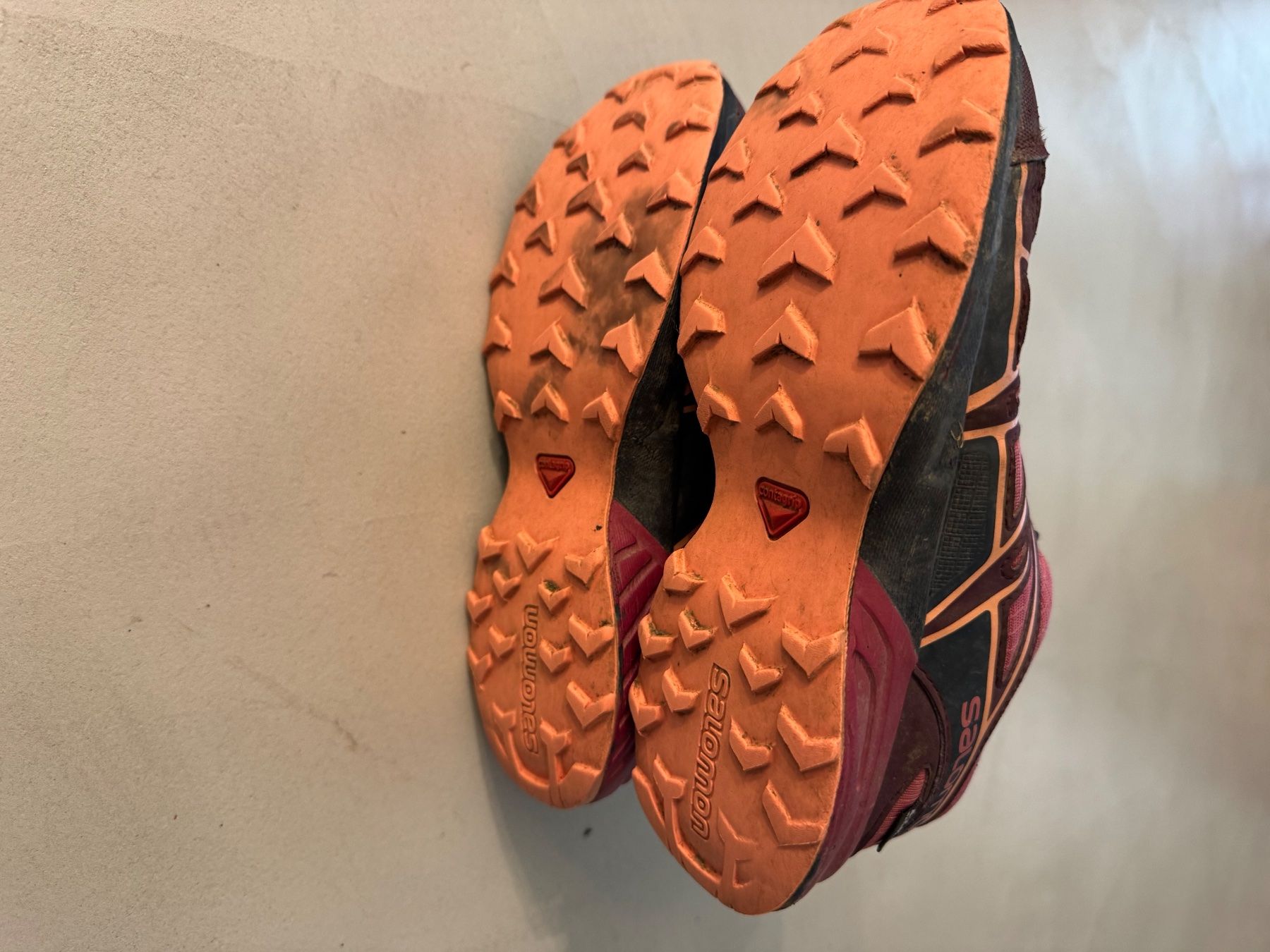 Salomon Schuhe für Mädchen: Trekkingschuhe Salomon, 35 – Gebraucht aus Siebnen von Nulu12 3