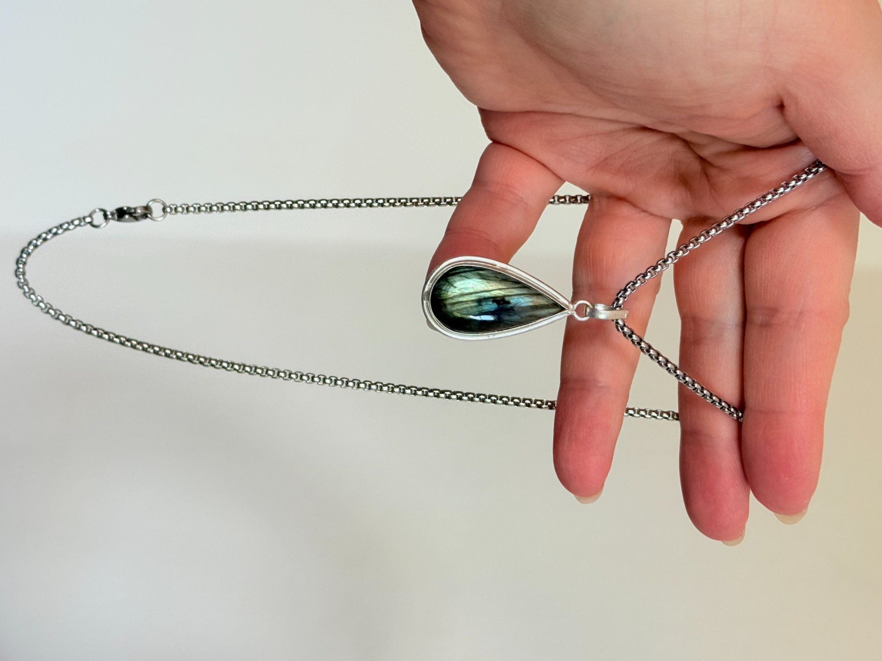 Catenine: Collier Larme Labradorite - Élégant et Unique! – Nuovo e nell'imballaggio originale da Genève venduto da AWWA 8