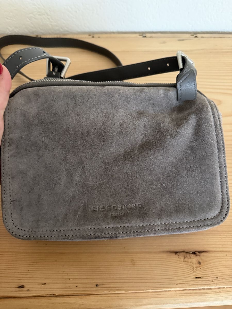 Liebeskind Borse da donna: Liebeskind Berlin Wildleder Tasche - Grau – Usato da Langnau am Albis venduto da Schneeflocke92 1