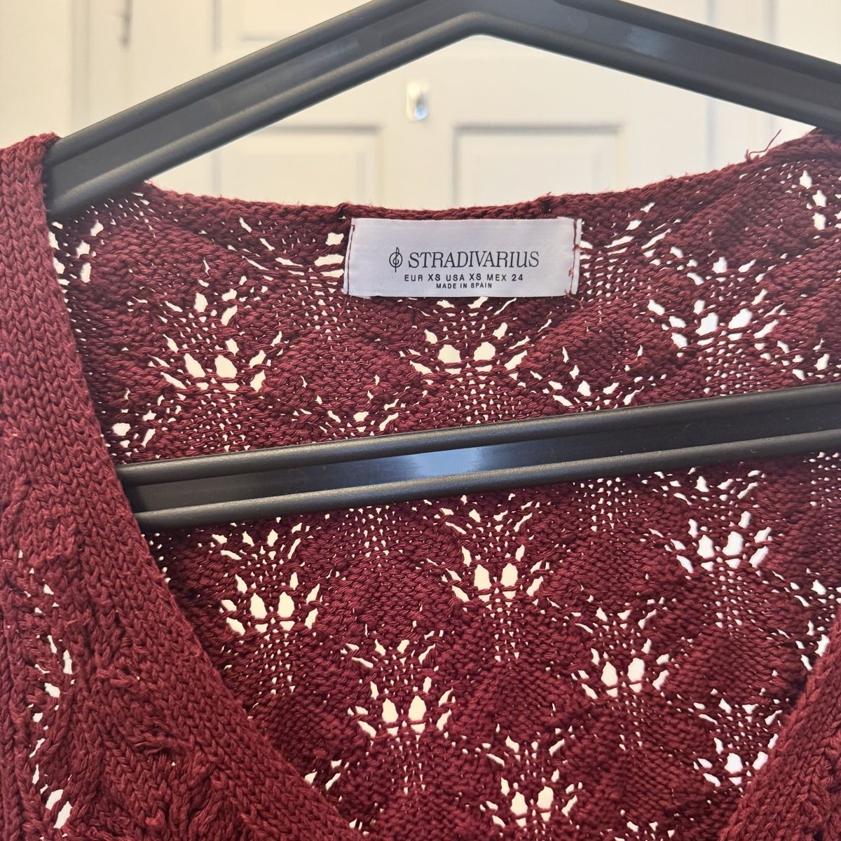 Stradivarius Top: Strickweste, bordeauxrot, Gr. XS – Usato da Baden venduto da sinaxli 2