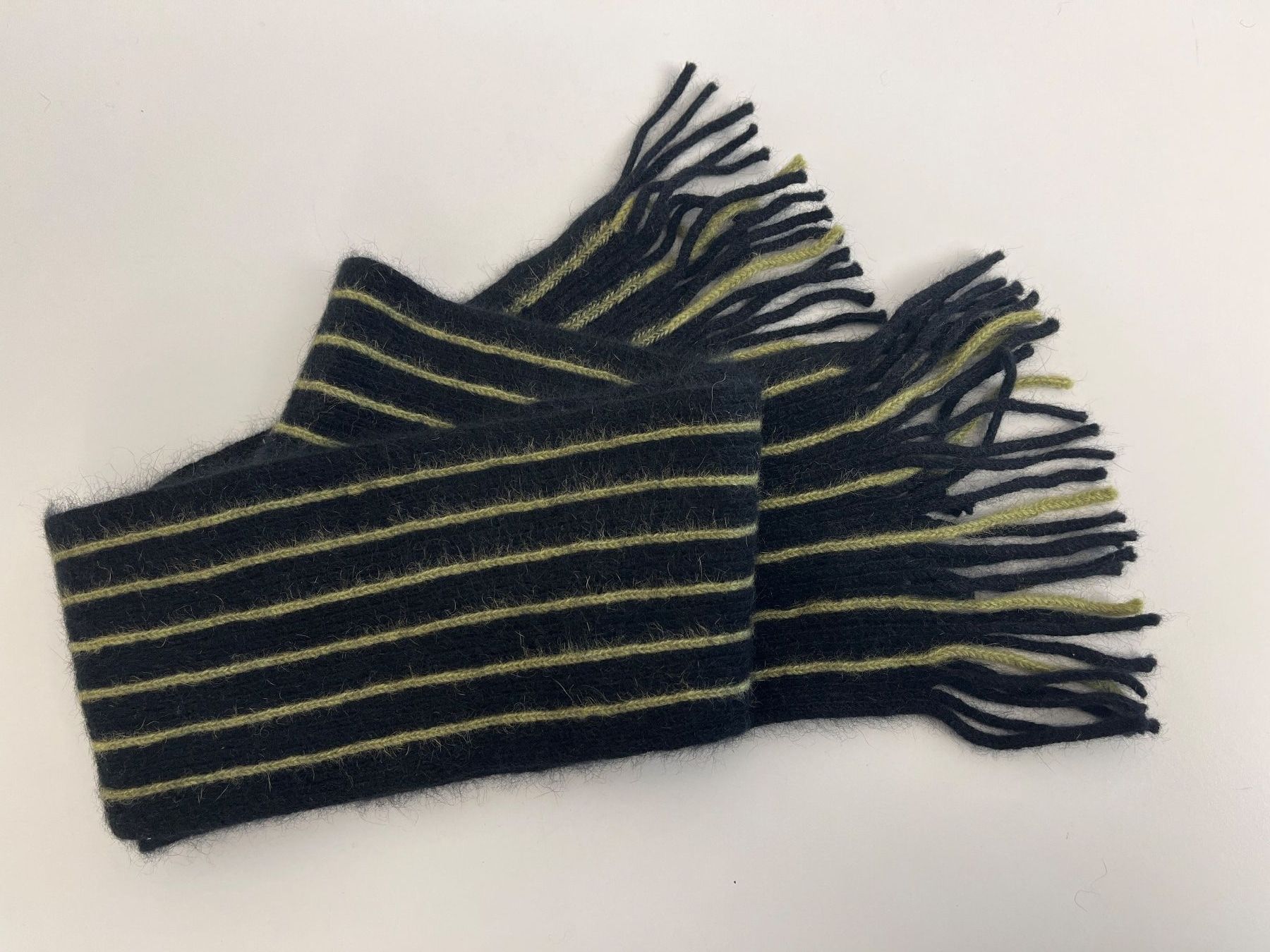 Foulard & Sciarpe: Possum Halstuch mit Streifen oliv – Nuovo e nell'imballaggio originale da Zollikofen venduto da marys-choice 1