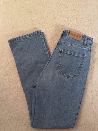 Jeans NA-KD Jeans blau gerades Bein sehr guter Zustand
