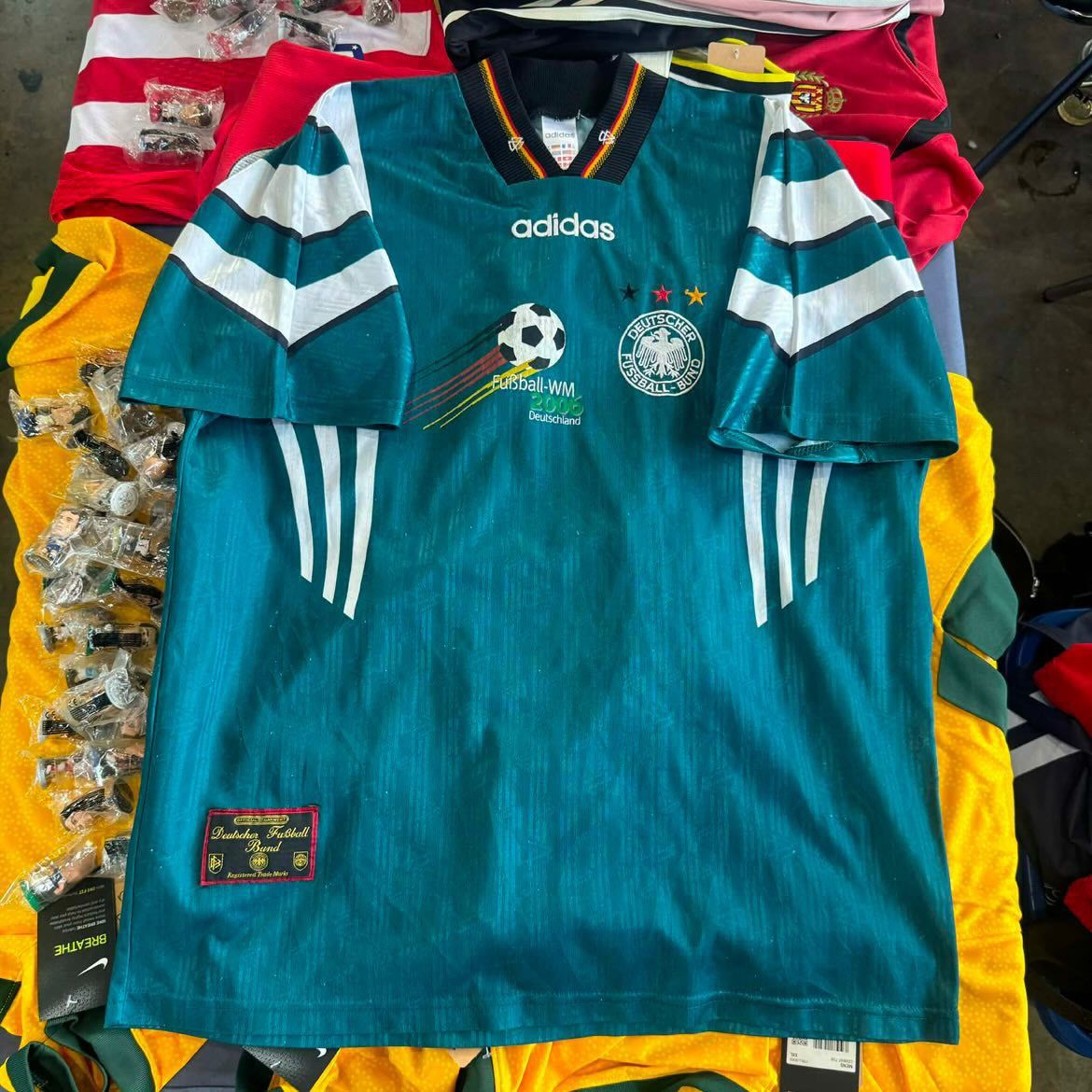 Maillots de corps & Pantalons: DFB Nationalteam Away 1996 – D'occasion à Bern par Tottigoal1