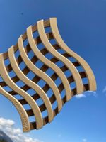 Pfannenuntersetzer Holz von der Lehrwerkstatt.ch