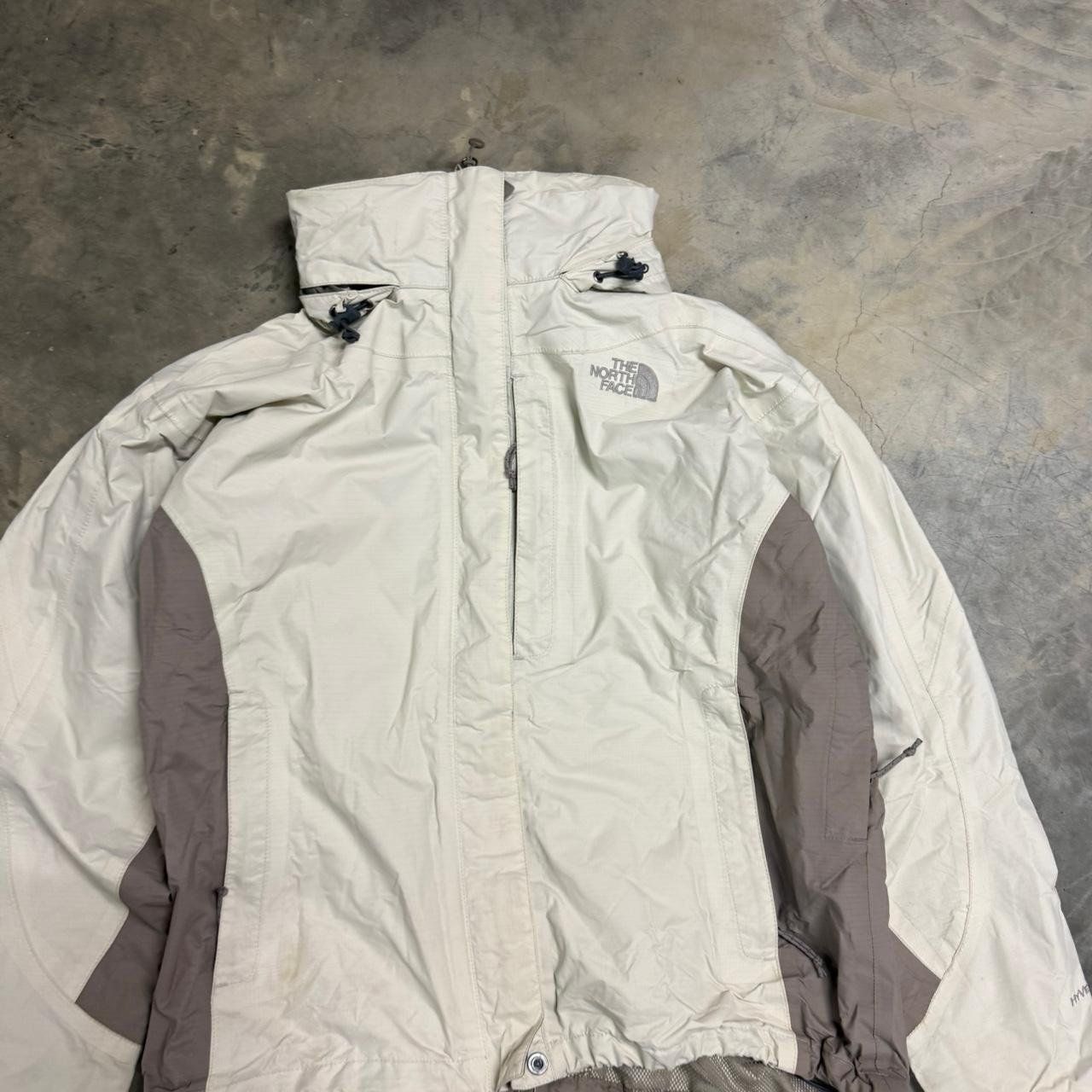 North Face Giacche: The North Face Men's White Jacket – Usato da Neftenbach venduto da sch_9zgv 2