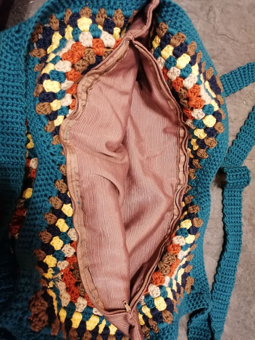 Borse: Handmade Häkeltasche gross, mit Reissverschluss – Nuovo (secondo la descrizione) da Leuk-Stadt venduto da See_Lin 3