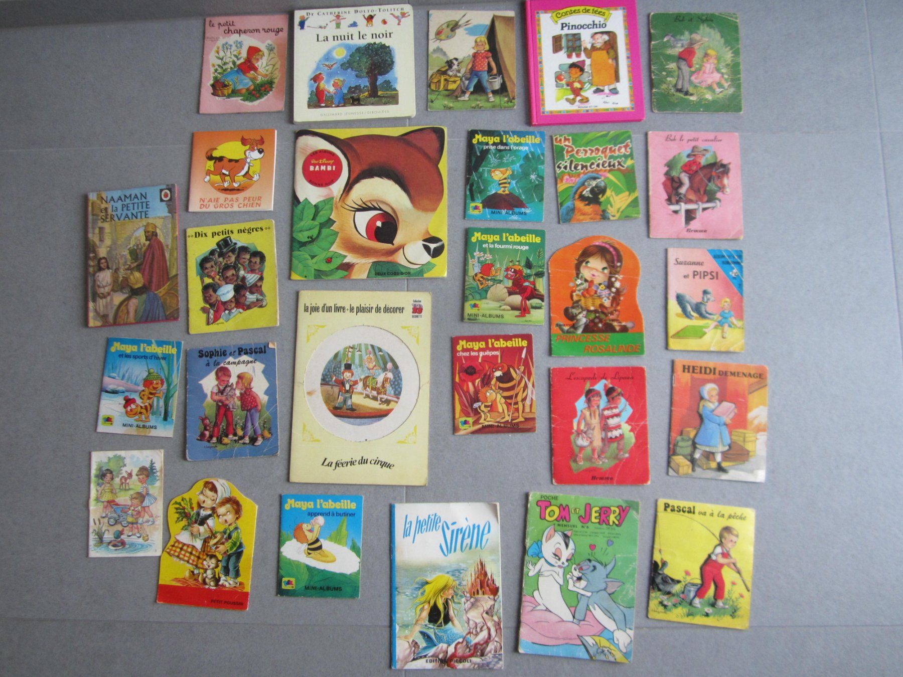 Fumetti: Livres vintage – Nuovo (secondo la descrizione) da Tramelan venduto da Tors