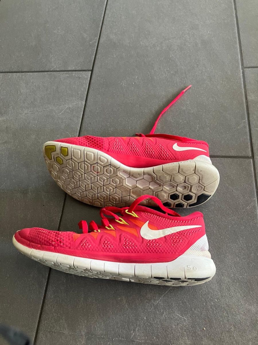Scarpe da uomo: Turnschuhe rot – Usato da Luzern venduto da oli_6x2r 1