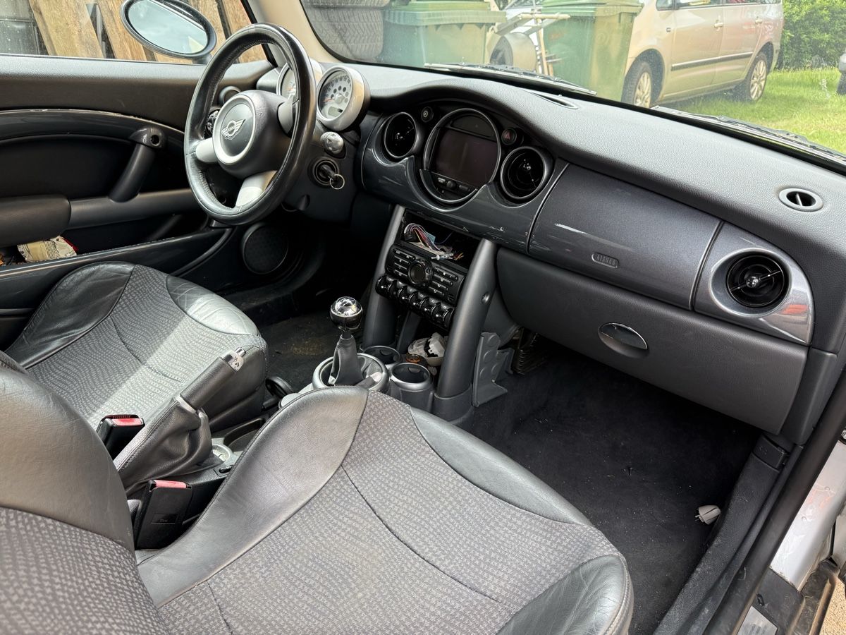 Mini Autos: Mini Cooper AB 1 CHF 72 stunde blitzauktion – Défectueux à Lüchingen par chb_8mm8 7