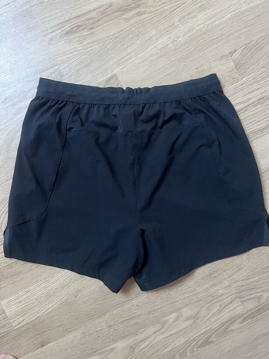 Gymshark Pantaloni: Gymshark shorts - Size M – Usato da Altstätten SG venduto da Melval22 4