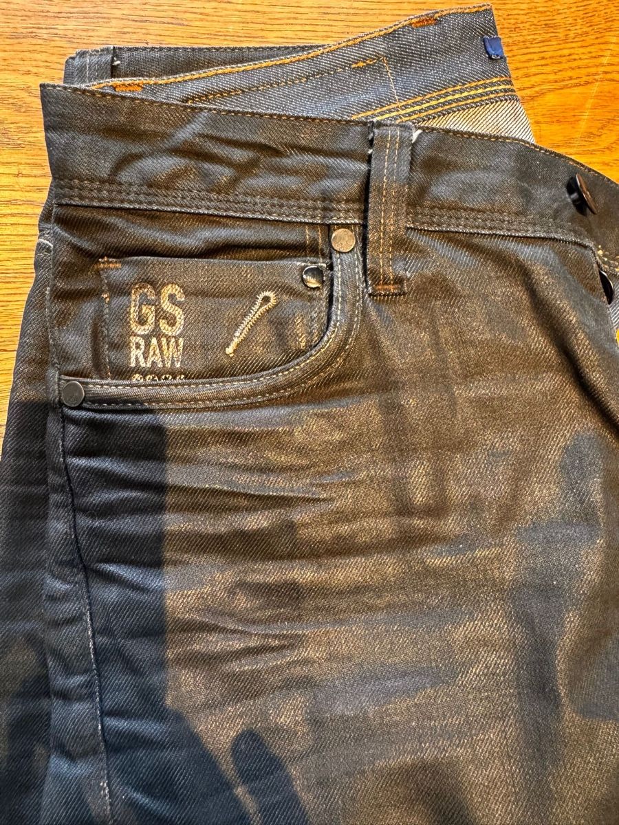 Jeans: 5x schwarze Jeans Grösse 30/32 – Usato da Niederbüren venduto da poschti 5